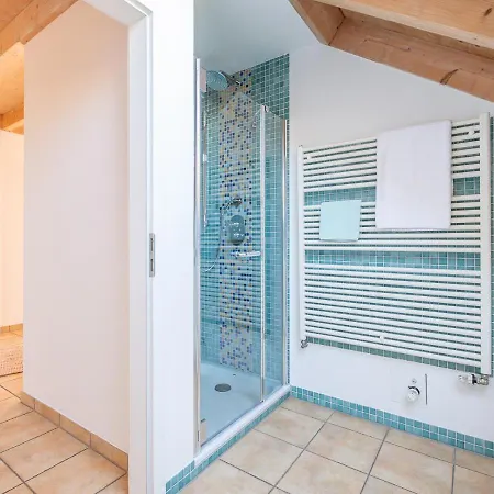 Storchennest Mit Grossem Balkon Und Panoramablick Appartement
