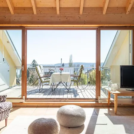Storchennest Mit Grossem Balkon Und Panoramablick Appartement Uberlingen